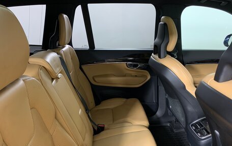 Volvo XC90 II рестайлинг, 2016 год, 3 000 000 рублей, 18 фотография