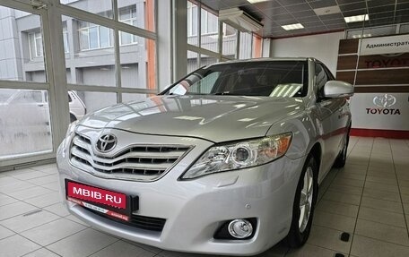 Toyota Camry, 2011 год, 1 655 000 рублей, 2 фотография