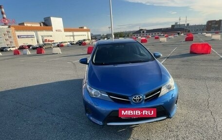 Toyota Auris II, 2014 год, 1 280 000 рублей, 2 фотография