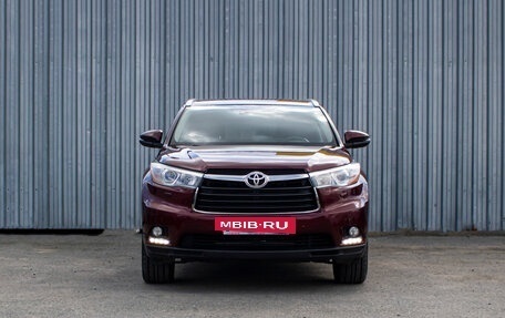 Toyota Highlander III, 2014 год, 3 340 000 рублей, 2 фотография