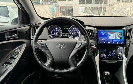 Hyundai Sonata VI, 2011 год, 1 399 900 рублей, 10 фотография