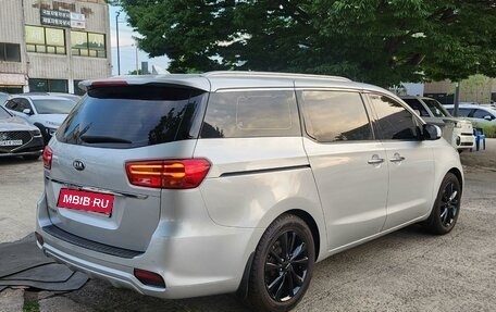 KIA Carnival III, 2019 год, 2 469 000 рублей, 4 фотография