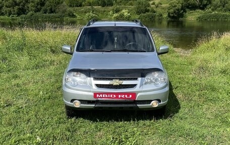 Chevrolet Niva I рестайлинг, 2012 год, 525 000 рублей, 2 фотография