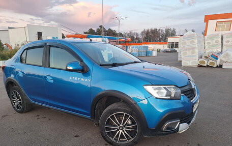 Renault Logan II, 2019 год, 1 400 000 рублей, 4 фотография