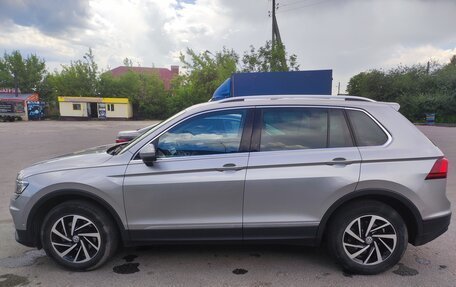 Volkswagen Tiguan II, 2018 год, 2 780 000 рублей, 5 фотография