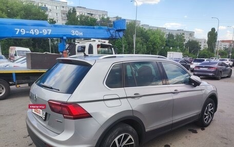 Volkswagen Tiguan II, 2018 год, 2 780 000 рублей, 6 фотография