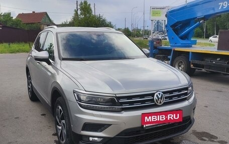 Volkswagen Tiguan II, 2018 год, 2 780 000 рублей, 4 фотография