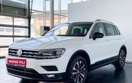 Volkswagen Tiguan II, 2019 год, 2 430 000 рублей, 2 фотография