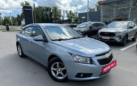 Chevrolet Cruze II, 2010 год, 3 фотография