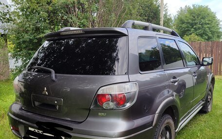 Mitsubishi Outlander III рестайлинг 3, 2005 год, 900 000 рублей, 3 фотография