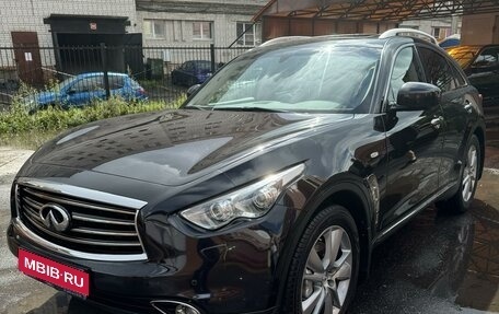 Infiniti FX II, 2012 год, 2 550 000 рублей, 1 фотография