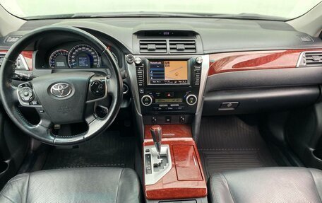 Toyota Camry, 2011 год, 1 899 000 рублей, 8 фотография