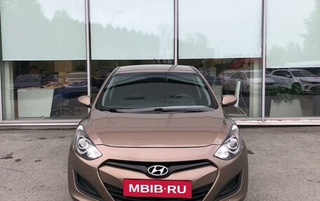 Hyundai i30 II рестайлинг, 2013 год, 1 170 000 рублей, 2 фотография