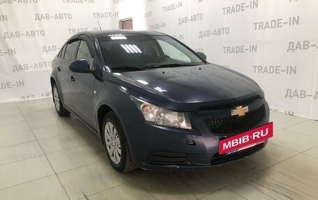 Chevrolet Cruze II, 2010 год, 640 000 рублей, 4 фотография