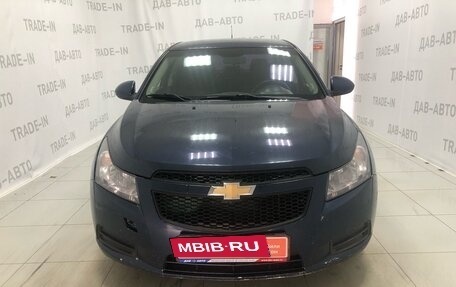 Chevrolet Cruze II, 2010 год, 640 000 рублей, 3 фотография