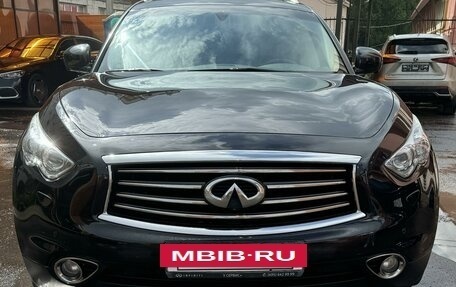 Infiniti FX II, 2012 год, 2 550 000 рублей, 2 фотография