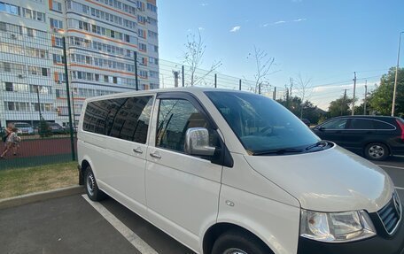 Volkswagen Transporter T5 рестайлинг, 2004 год, 1 450 000 рублей, 2 фотография