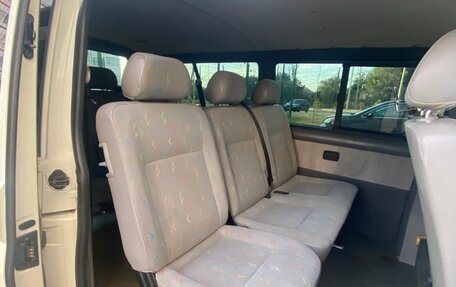 Volkswagen Transporter T5 рестайлинг, 2004 год, 1 450 000 рублей, 9 фотография