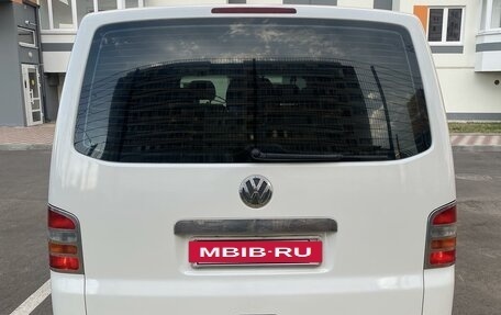 Volkswagen Transporter T5 рестайлинг, 2004 год, 1 450 000 рублей, 5 фотография