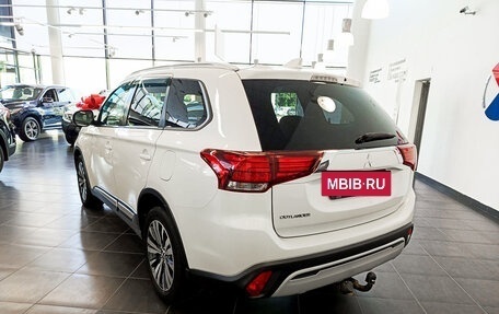 Mitsubishi Outlander III рестайлинг 3, 2020 год, 7 фотография