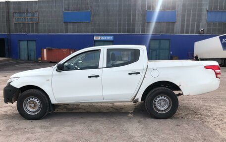 Mitsubishi L200 IV рестайлинг, 2016 год, 1 399 000 рублей, 11 фотография