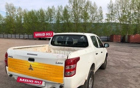 Mitsubishi L200 IV рестайлинг, 2016 год, 1 399 000 рублей, 7 фотография