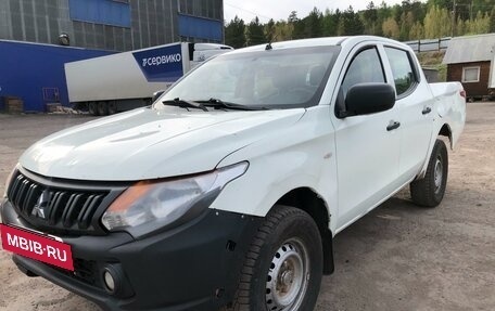 Mitsubishi L200 IV рестайлинг, 2016 год, 1 399 000 рублей, 4 фотография