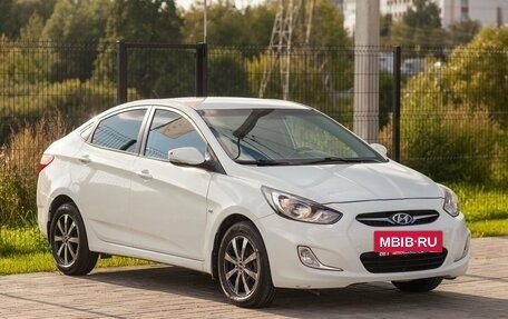 Hyundai Solaris II рестайлинг, 2012 год, 975 000 рублей, 3 фотография