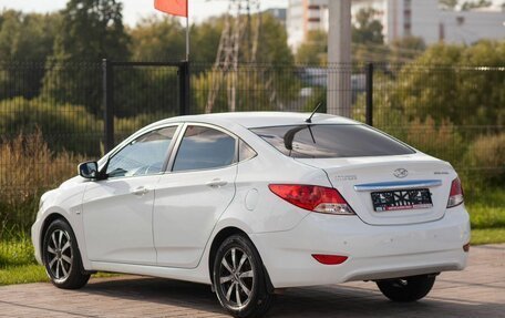 Hyundai Solaris II рестайлинг, 2012 год, 975 000 рублей, 8 фотография