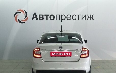 Skoda Rapid I, 2017 год, 1 080 000 рублей, 4 фотография