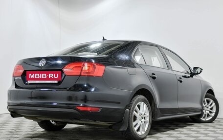 Volkswagen Jetta VI, 2013 год, 895 070 рублей, 4 фотография