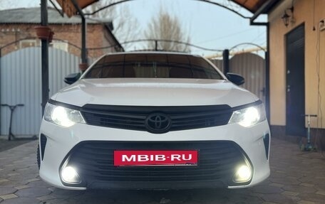 Toyota Camry, 2015 год, 2 040 000 рублей, 6 фотография