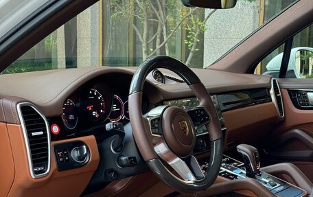 Porsche Cayenne III, 2020 год, 10 990 000 рублей, 14 фотография