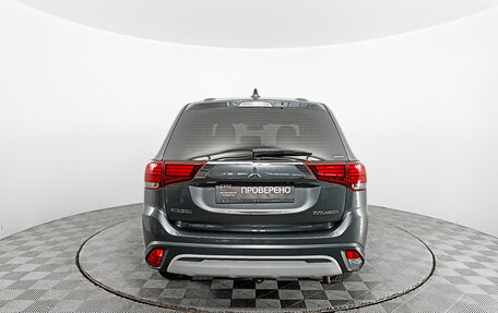 Mitsubishi Outlander III рестайлинг 3, 2019 год, 2 768 000 рублей, 6 фотография