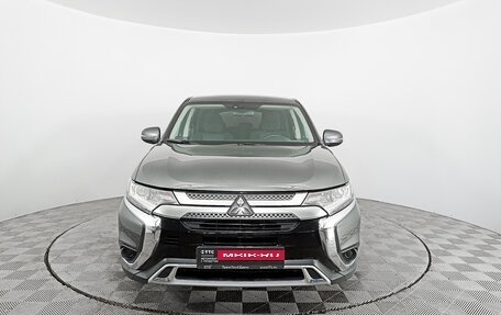 Mitsubishi Outlander III рестайлинг 3, 2019 год, 2 768 000 рублей, 2 фотография