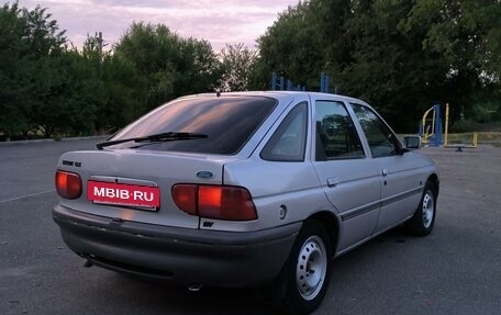 Ford Escort V, 1992 год, 180 000 рублей, 11 фотография