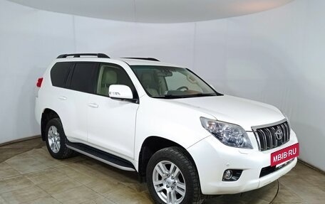 Toyota Land Cruiser Prado 150 рестайлинг 2, 2013 год, 3 199 000 рублей, 3 фотография