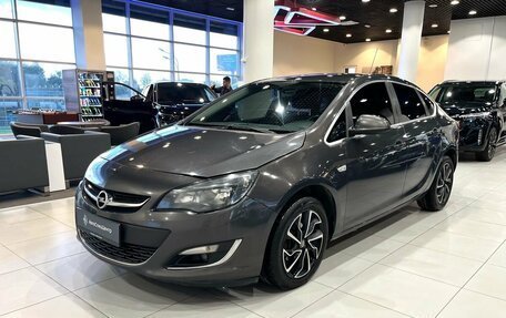 Opel Astra J, 2014 год, 870 000 рублей, 1 фотография