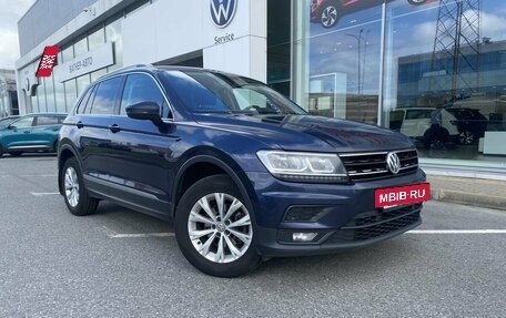 Volkswagen Tiguan II, 2017 год, 1 839 000 рублей, 3 фотография