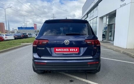 Volkswagen Tiguan II, 2017 год, 1 839 000 рублей, 5 фотография