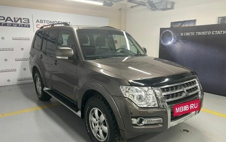 Mitsubishi Pajero IV, 2014 год, 2 870 000 рублей, 2 фотография