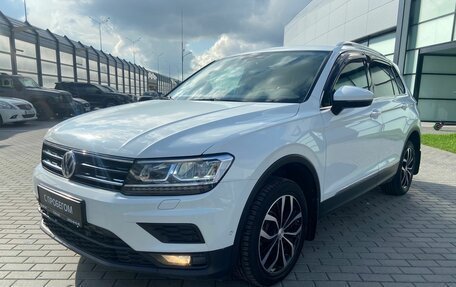 Volkswagen Tiguan II, 2018 год, 2 440 000 рублей, 2 фотография