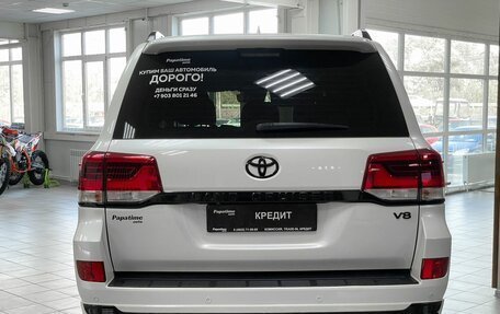 Toyota Land Cruiser 200, 2016 год, 6 450 000 рублей, 5 фотография