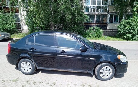 Hyundai Verna II, 2007 год, 450 000 рублей, 2 фотография