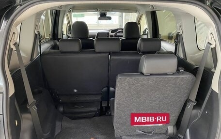 Toyota Sienta II, 2018 год, 1 819 999 рублей, 8 фотография