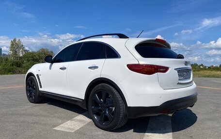 Infiniti QX70, 2014 год, 3 000 000 рублей, 5 фотография