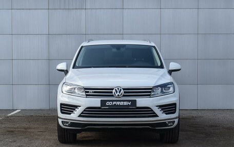 Volkswagen Touareg III, 2017 год, 3 499 000 рублей, 3 фотография