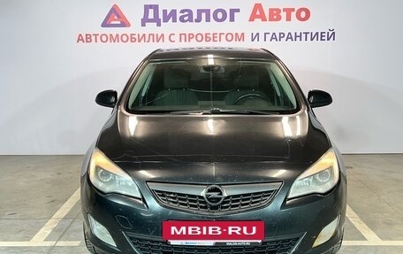 Opel Astra J, 2010 год, 699 000 рублей, 2 фотография