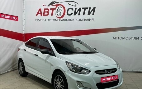 Hyundai Solaris II рестайлинг, 2013 год, 800 500 рублей, 1 фотография