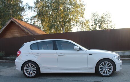 BMW 1 серия, 2010 год, 799 000 рублей, 3 фотография